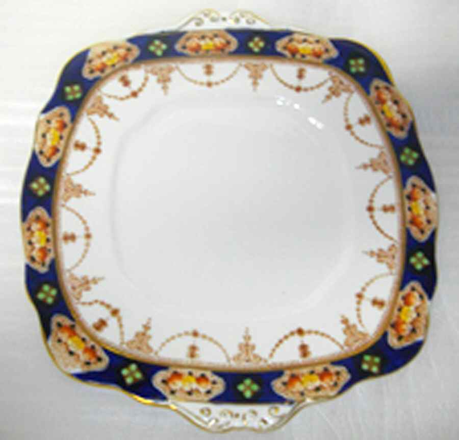 ROA113 Square Handled Cake Plate by Royal Albert-1