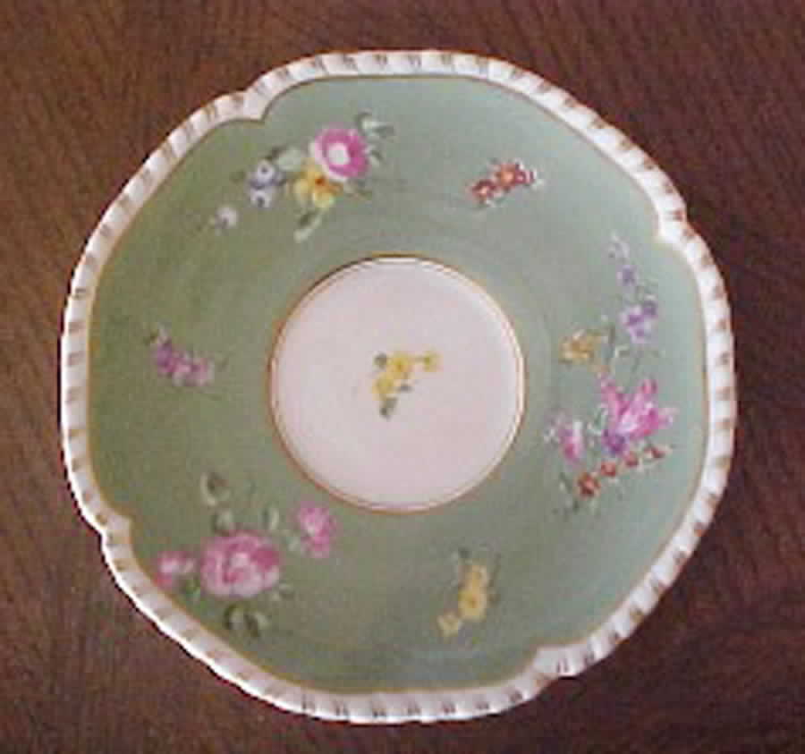 Z2172 Saucer by Royal Worcester-1