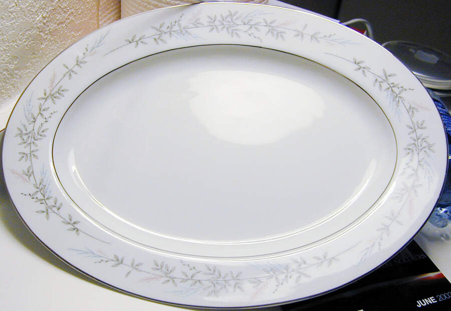 Ruston 16" Oval Serving Platter by Rose (Japan)-1