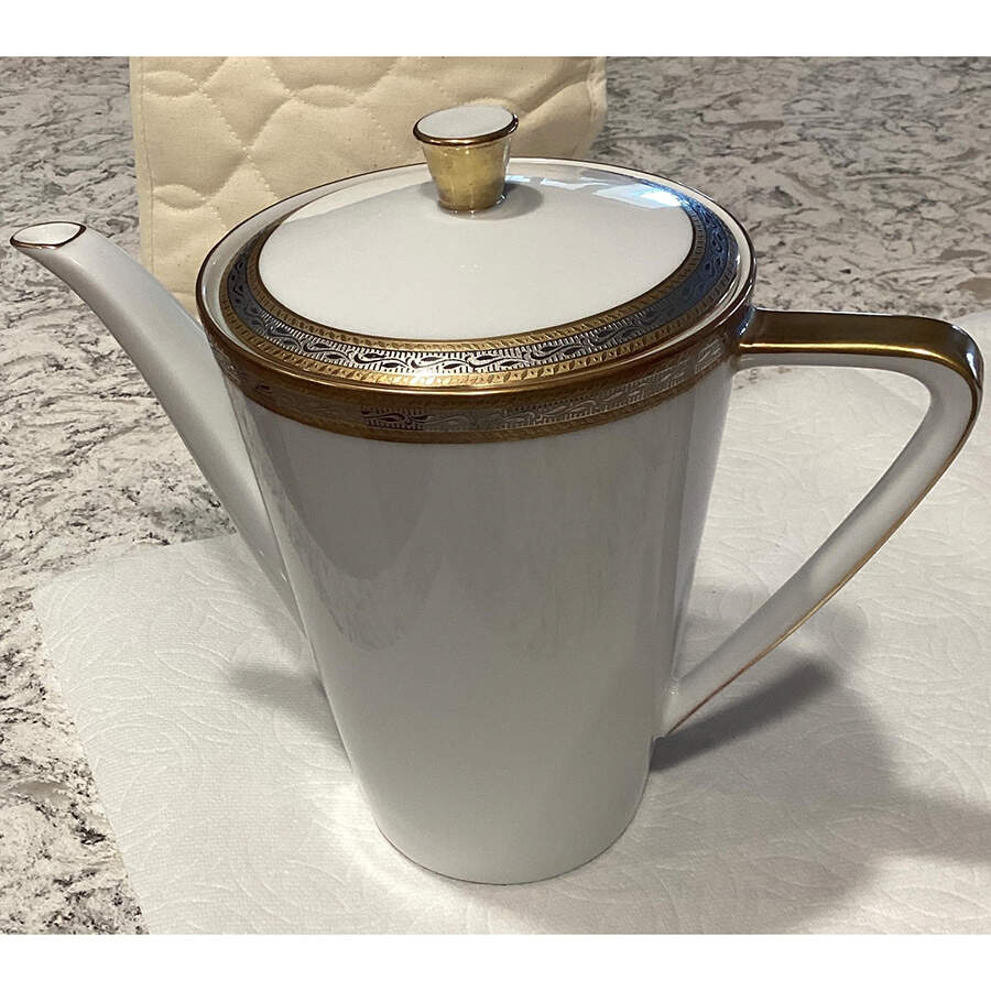 ROT202 Coffee Pot & Lid by Royal Tettau-1