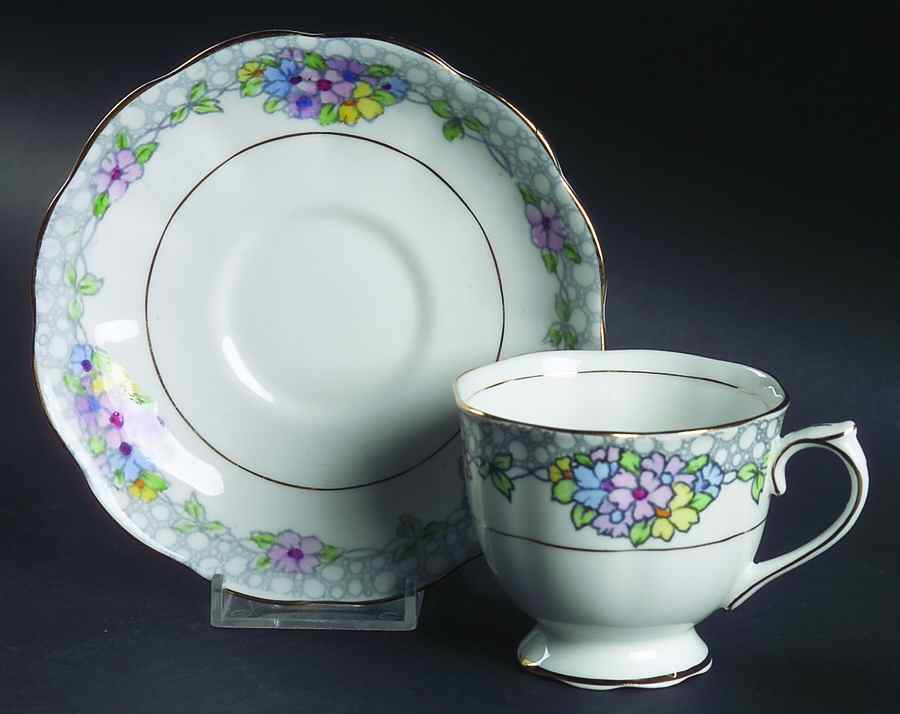 2132 Footed Cup & Saucer Set by Royal Albert-1