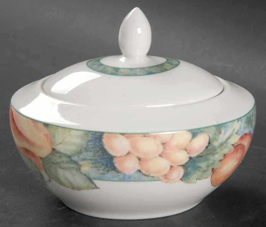 Georgia (Indonesia) Sugar Bowl & Lid by Royal Doulton-1