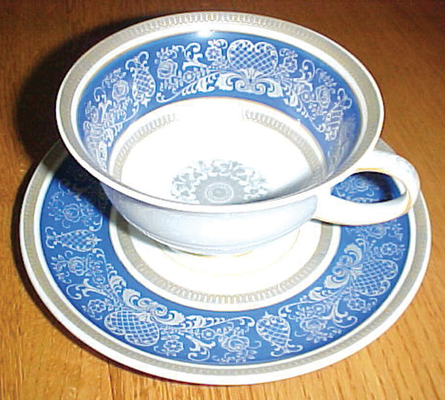 R1121 Footed Cup & Saucer Set by Rosenthal - Continental-1