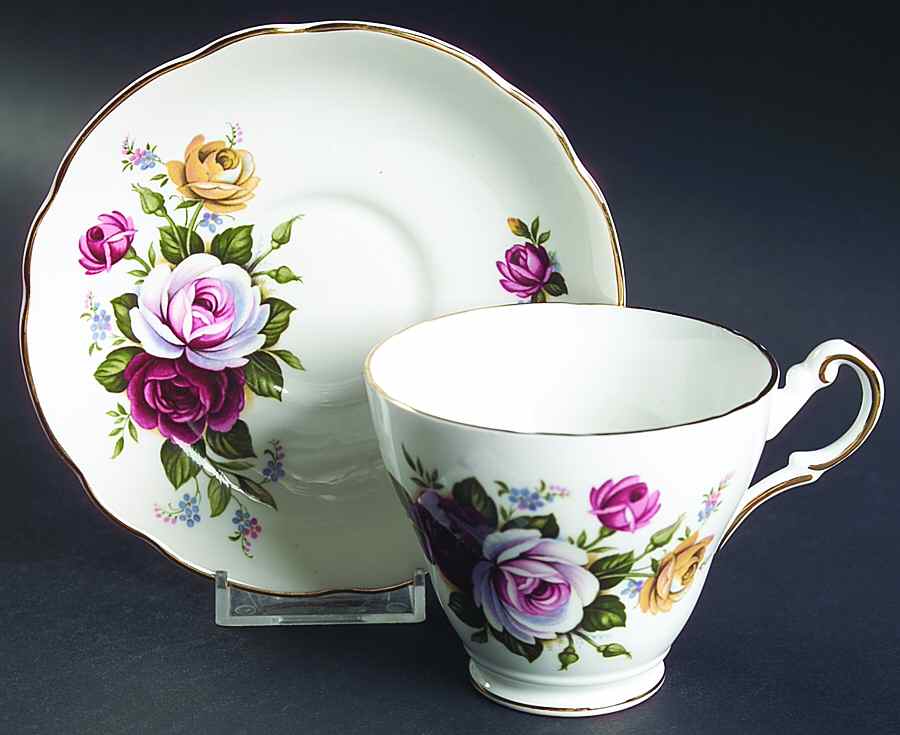 RE18 Footed Cup & Saucer Set by Regency-1