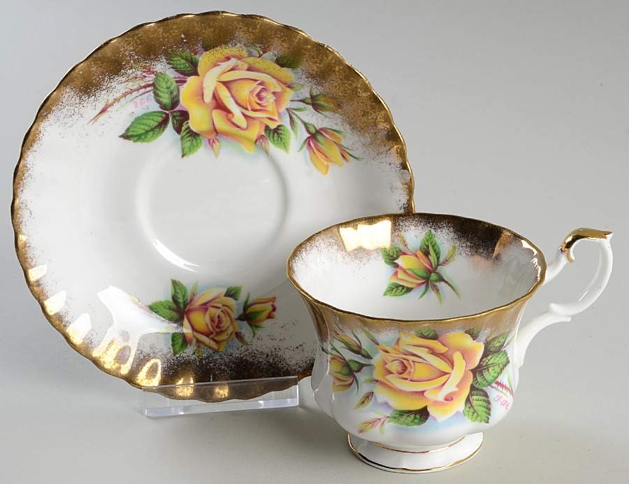 Sweetheart Roses Series Footed Cup & Saucer Set by Royal Albert-1