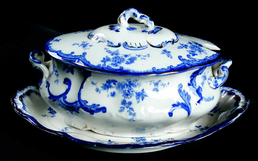 Chiswick Blue (Transferware) Sauce Boat & Lid with Underplate by Ridgway (Ridgways)-1