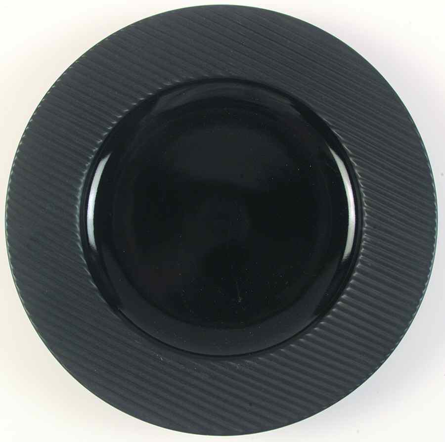 Corrugated Black Dinner Plate by Retroneu-1