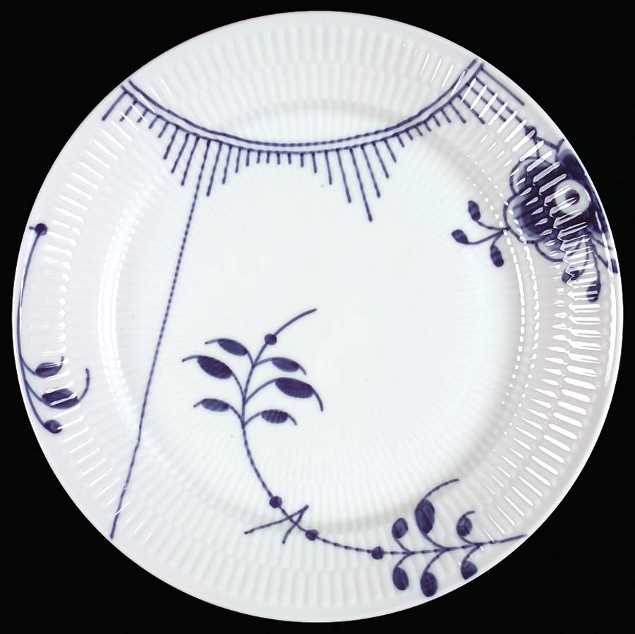 Mega Blue Fluted Dinner Plate by Royal Copenhagen-1