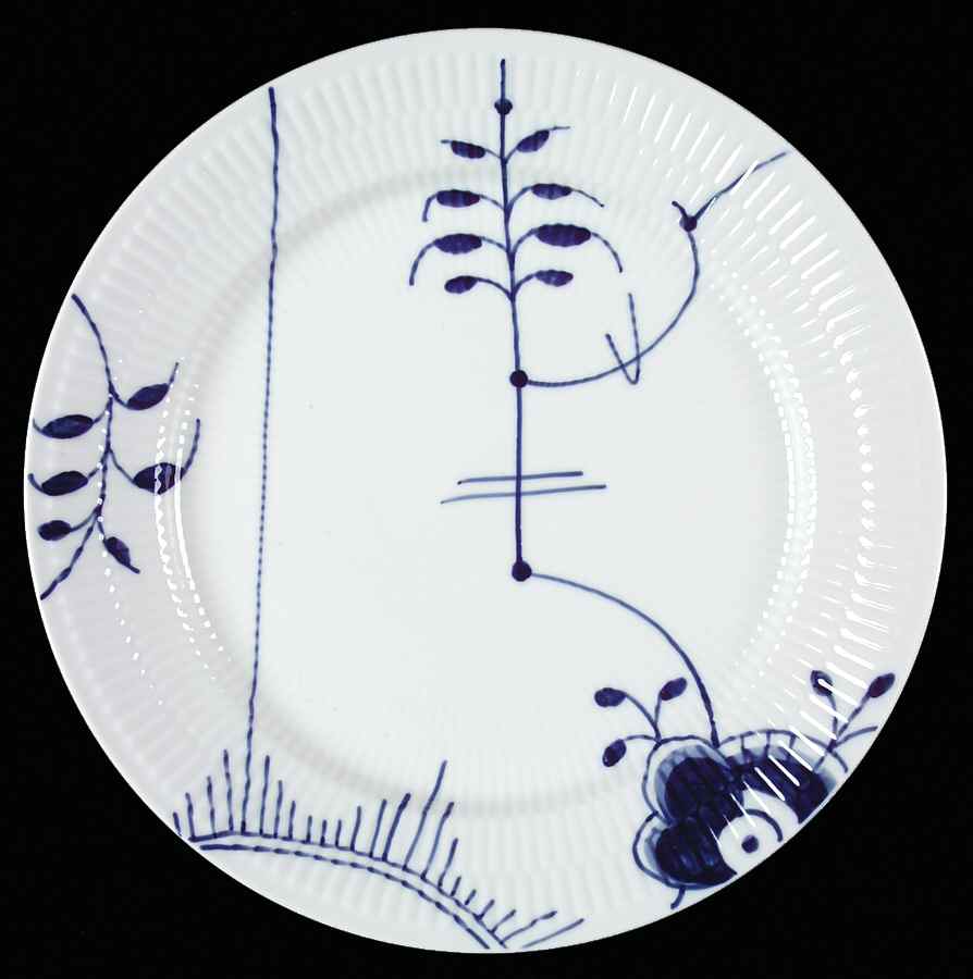 Mega Blue Fluted Dinner Plate by Royal Copenhagen-1