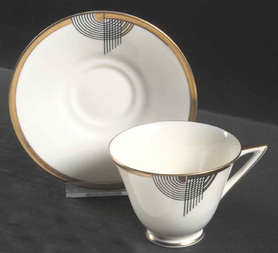 Tango Footed Cup & Saucer Set by Royal Doulton-1