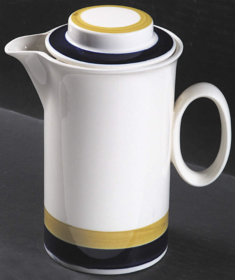 Sierra 40 Oz Pitcher with Lid by Royal M-Mita-1