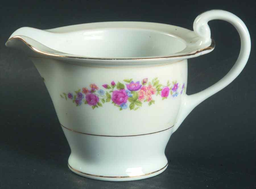 RCS9 Creamer by Royal Castle-1