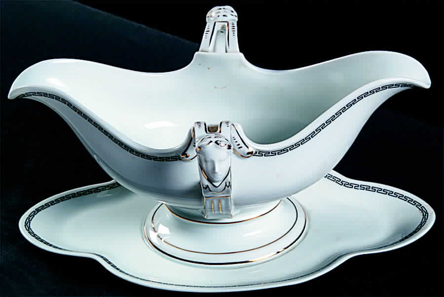 R1354 Gravy Boat with Attached Underplate by Rosenthal - Continental-1