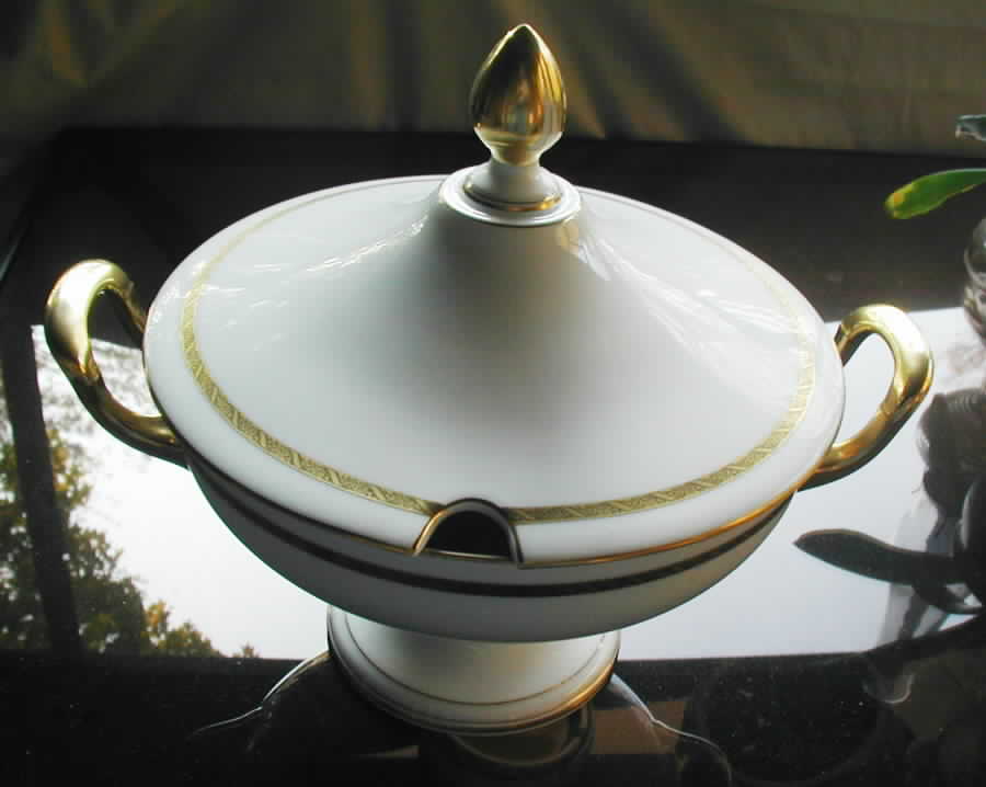 4775 Tureen &  Lid by Rosenthal - Continental-1