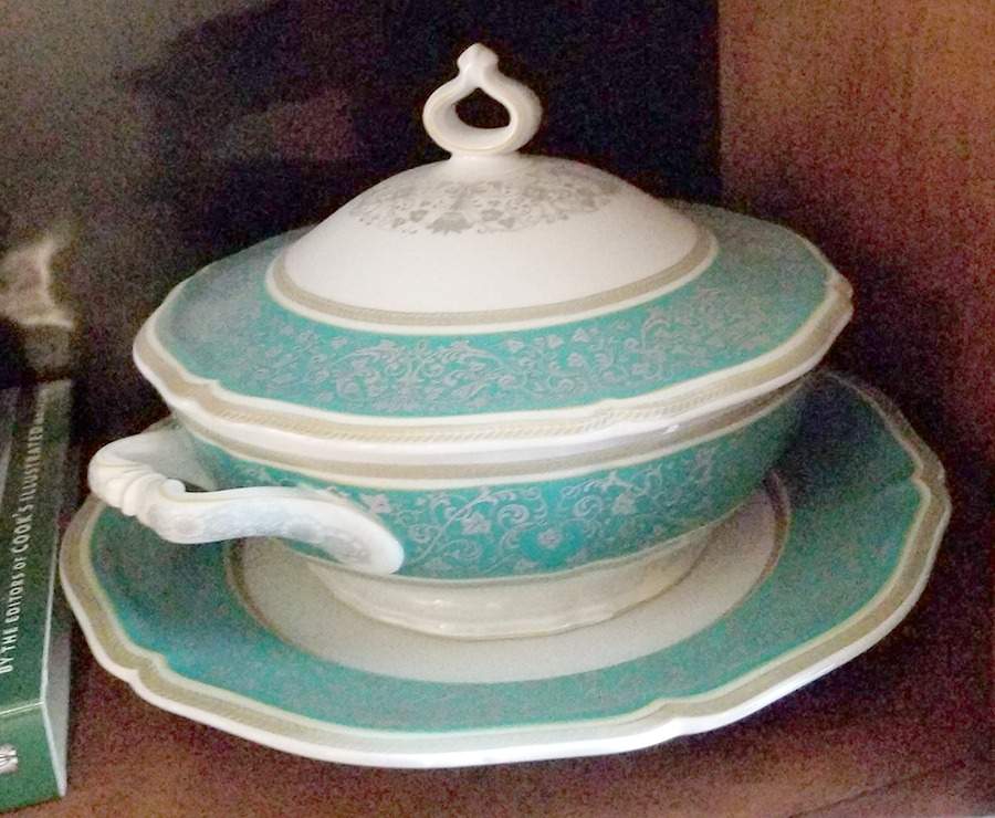 R1139 Tureen & Lid w/Underplate by Rosenthal - Continental-1