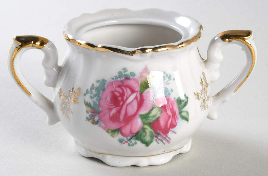 1147 Sugar Bowl No Lid by Royal Crown (Japan)-1
