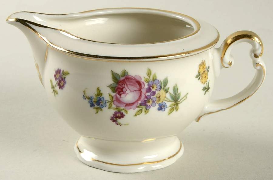 RBO10 Creamer by Royal Bohemian-1
