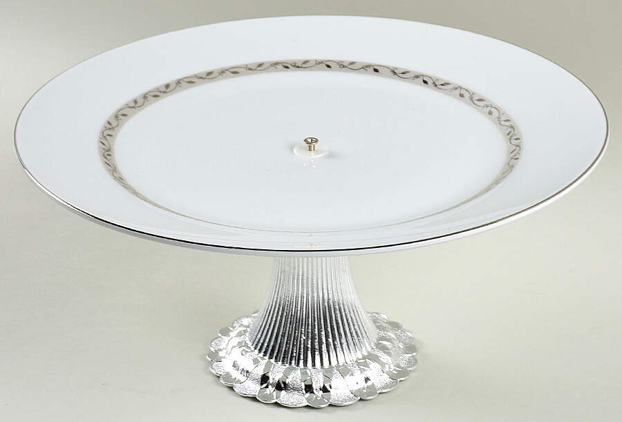 Vineyard Platinum Cake Stand with 4"-5" Metal Pedestal  Hc by Retroneu-1