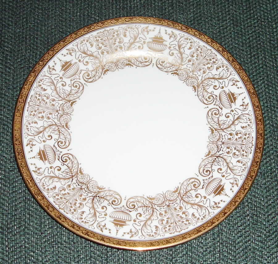 L5548 Dinner Plate by Royal Cauldon-1