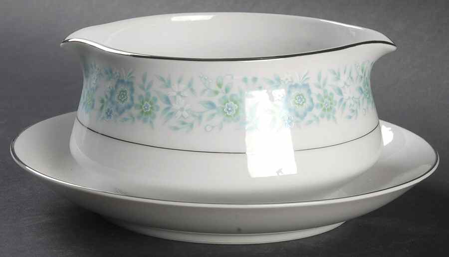 Princess Gravy Boat with Attached Underplate by Royal Wentworth-1