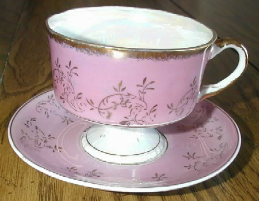 2852 Footed Cup & Saucer Set by Royal Crown (Japan)-1