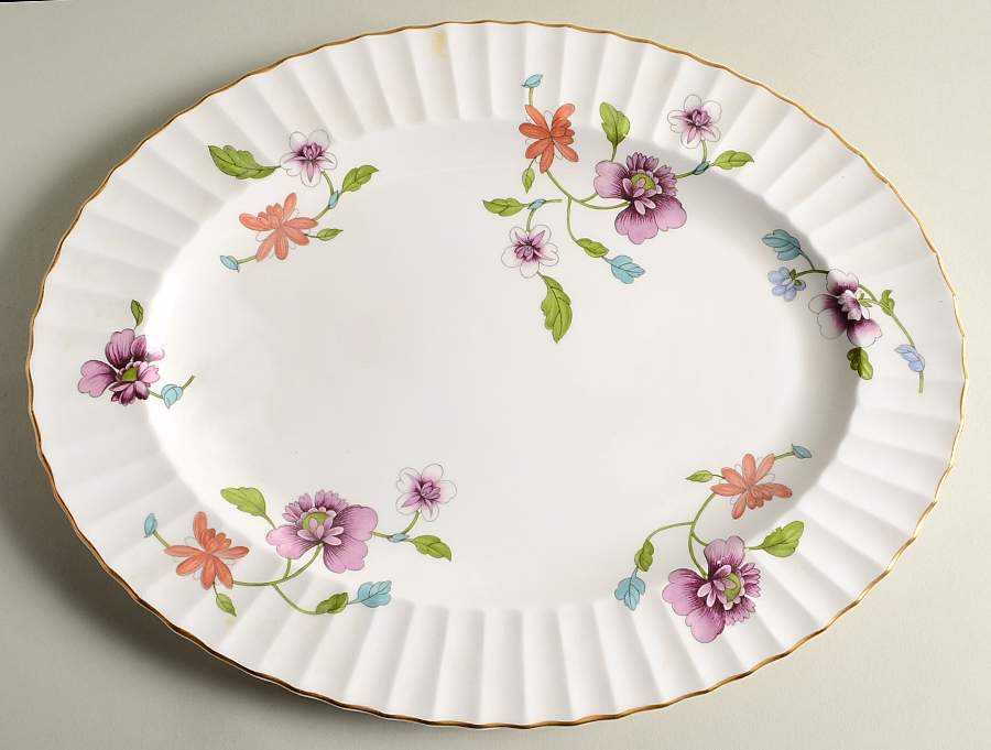 Astley (Fluted) 15" Oval Serving Platter by Royal Worcester-1