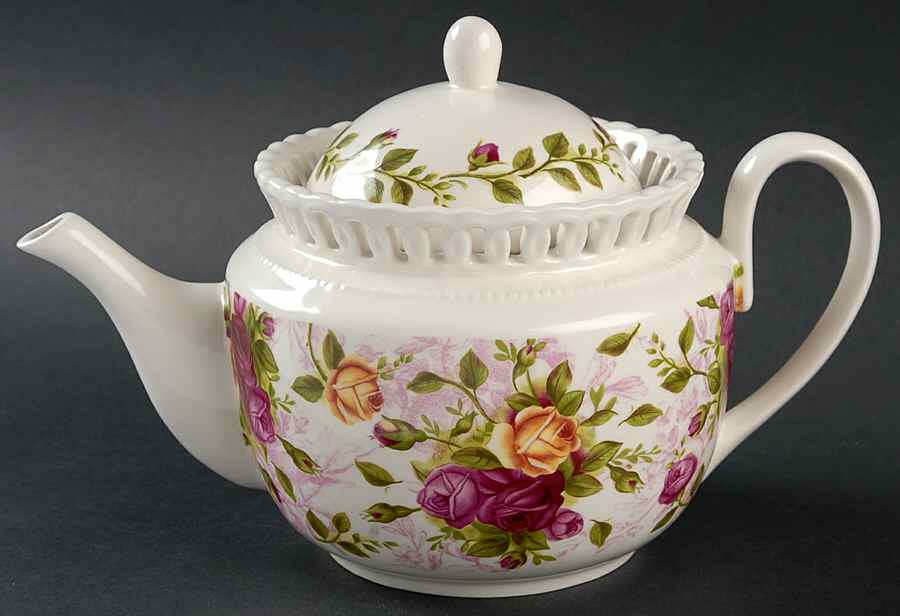 Old Country Roses Pierced (Giftware) Teapot & Lid by Royal Albert-1