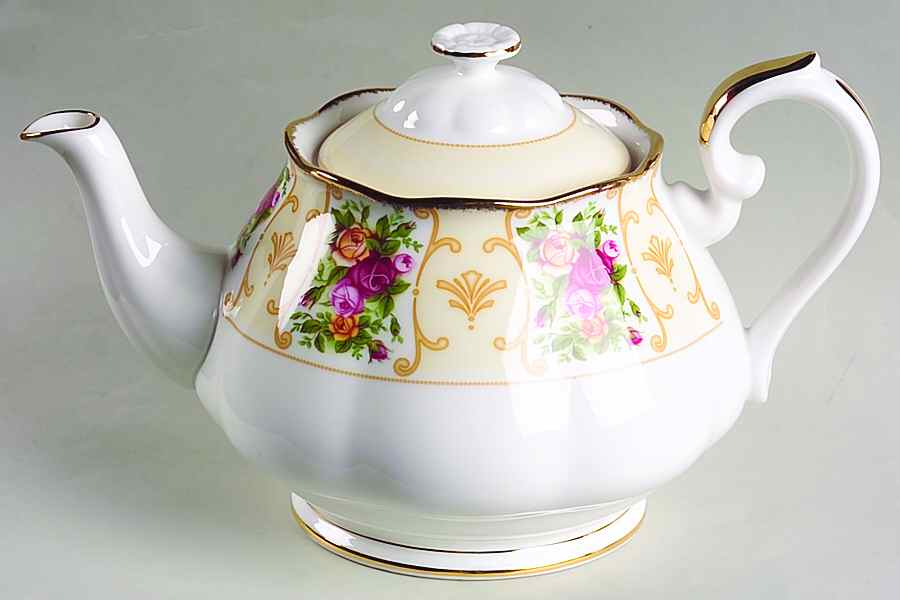 Rose Cameo Peach Teapot & Lid by Royal Albert-1