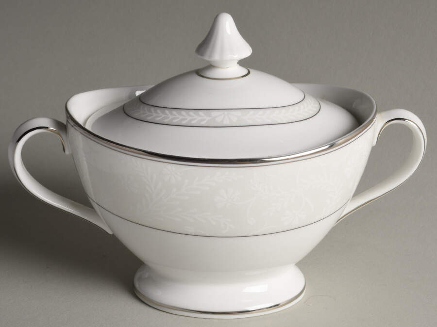 Anthea Sugar Bowl & Lid by Royal Doulton-1