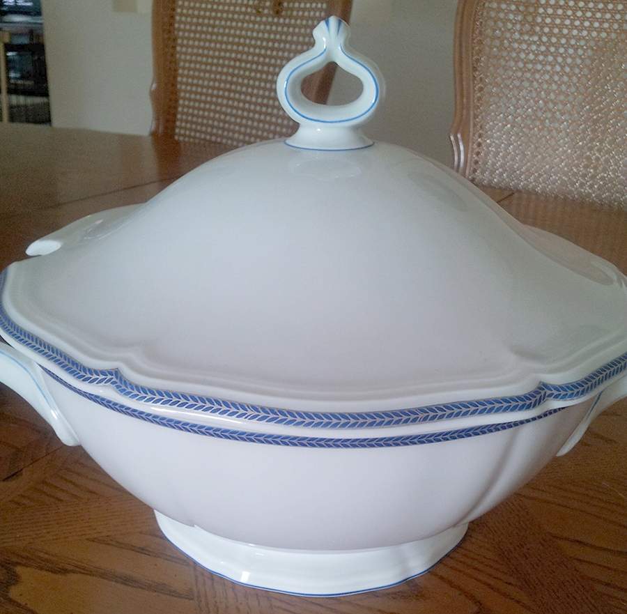 R1148 Tureen &  Lid by Rosenthal - Continental-1