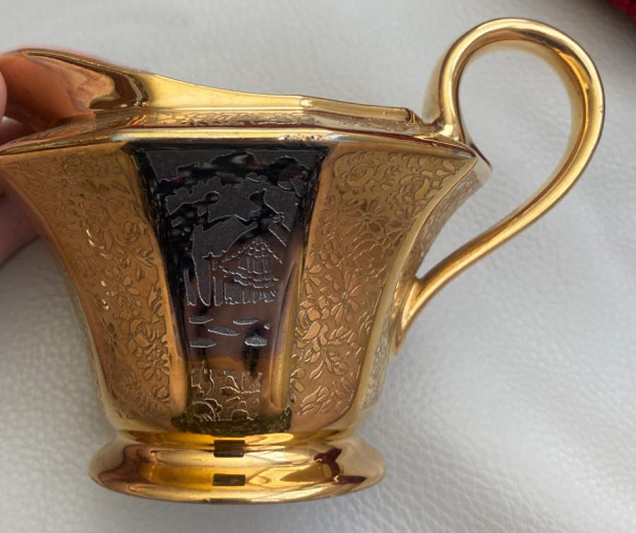 RCQ5 Creamer by Royal China (made in France)-1