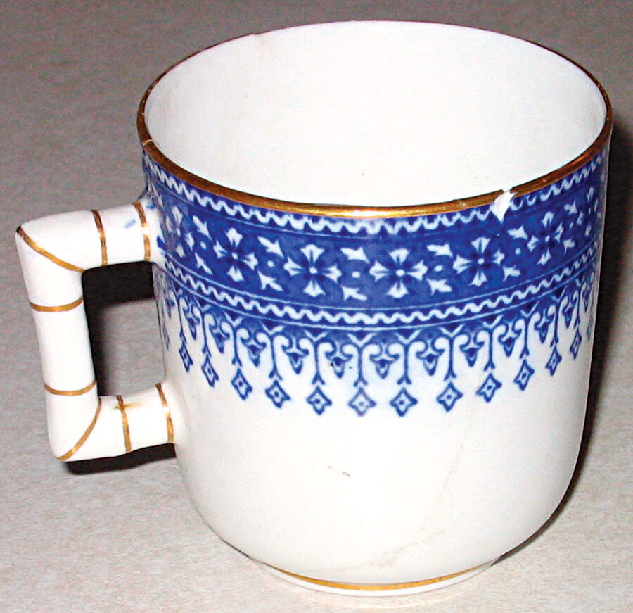 B860 Flat Demitasse Cup by Royal Worcester-1