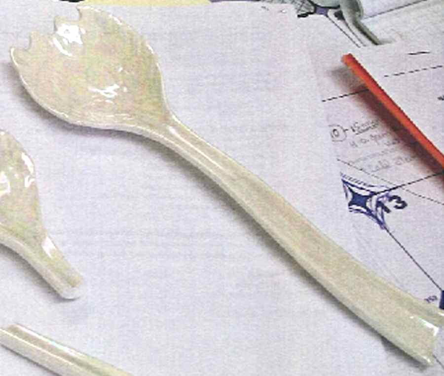 Lustreware Cream Salad Serving Fork, Solid Piece by Royal Winton-1