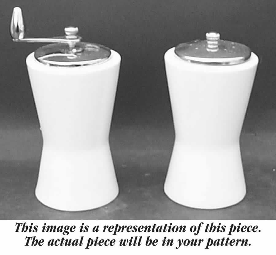 Lynnfield Salt Mill & Pepper Mill Set by Syracuse-1