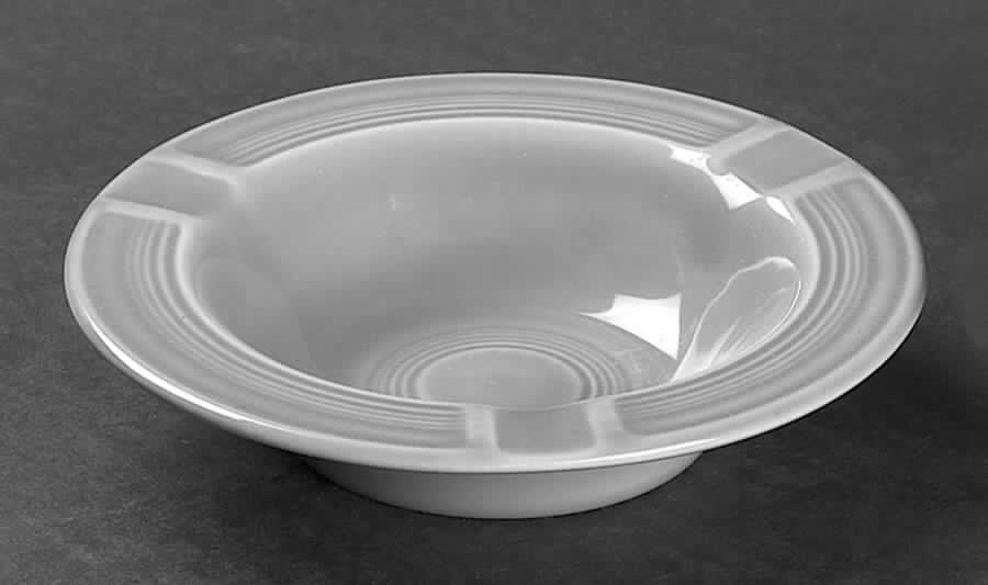 Fiesta Turf Green (Ironstone) Small Ashtray by Homer Laughlin -1