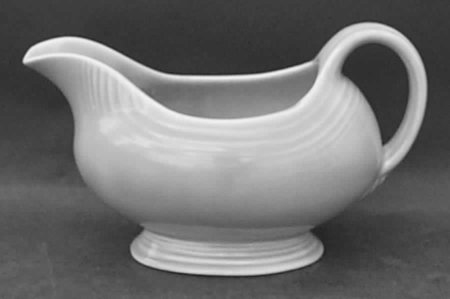 Fiesta Diner Scarlet Open Sauce Boat by Homer Laughlin -1