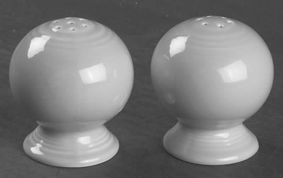 Fiesta Diner Scarlet Salt & Pepper Set by Homer Laughlin -1