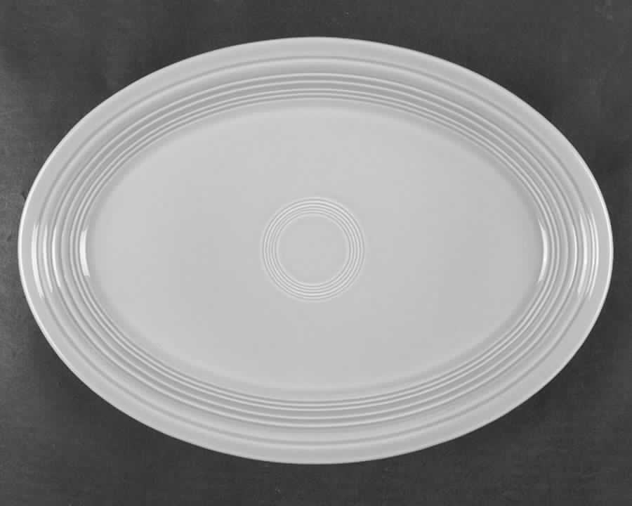 Fiesta Diner Scarlet 9" Oval Serving Platter by Homer Laughlin -1