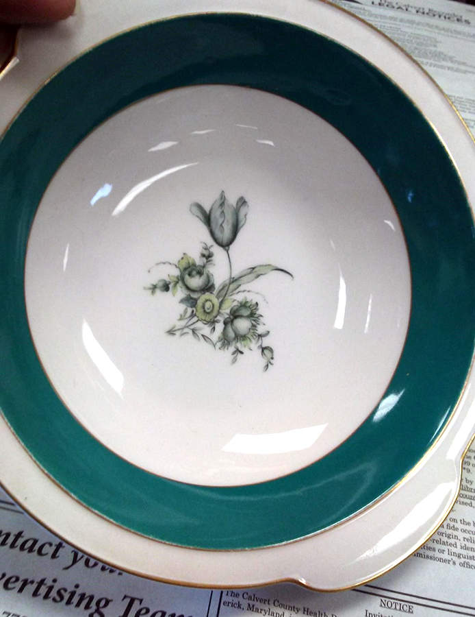 Rob324 10" Round Vegetable Bowl by Royal Bayreuth-1