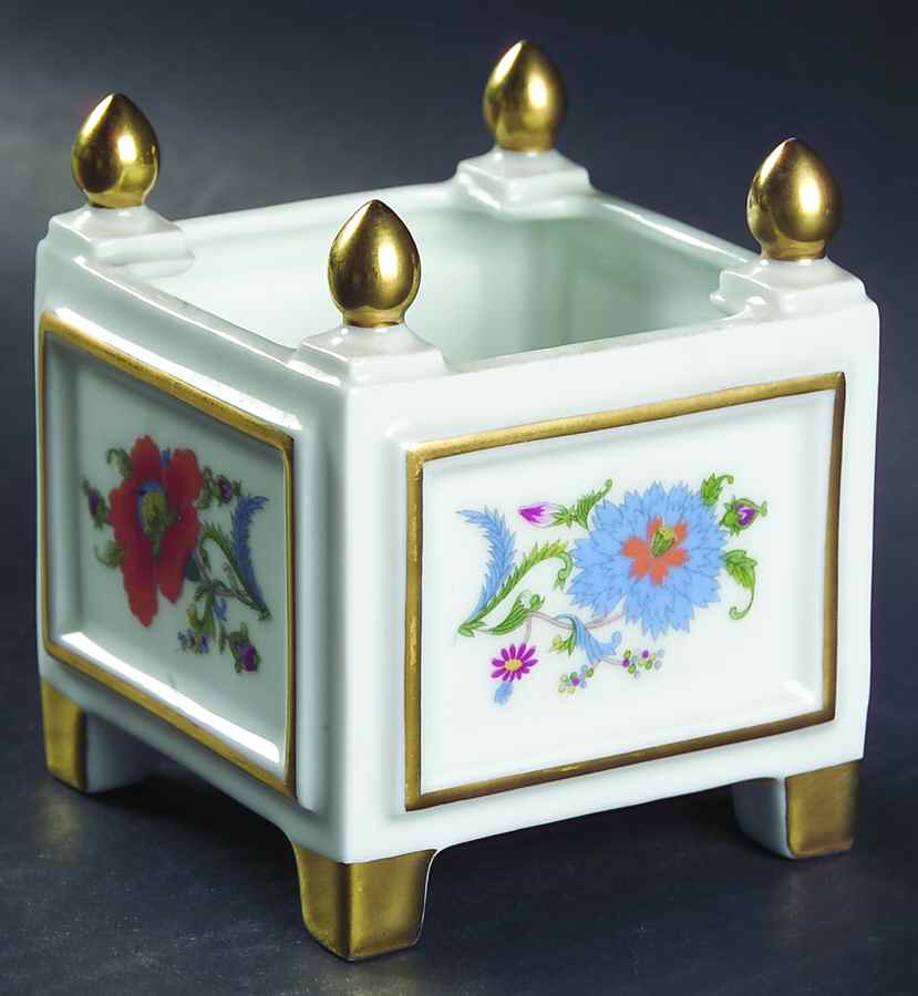 Vieux Chine (Empire, White) Square Planter by Raynaud-1