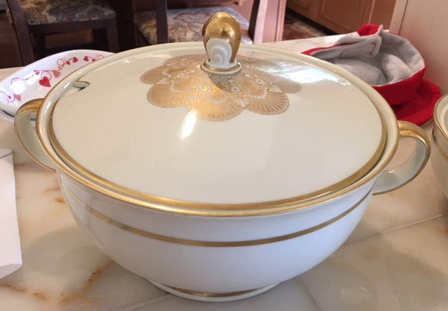 R1433 Round Covered Vegetable by Rosenthal - Continental-1