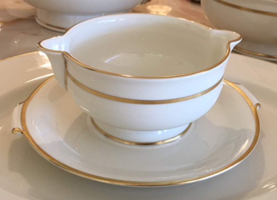 R1433 Gravy Boat with Attached Underplate by Rosenthal - Continental-1