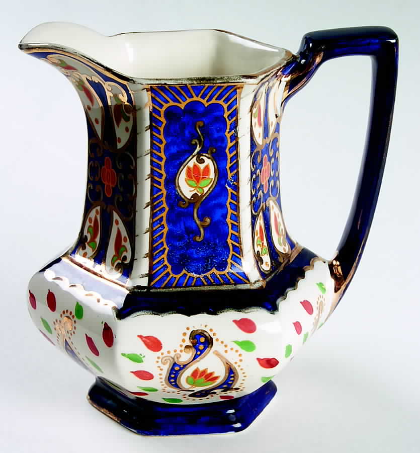 Rwi78 24 Oz Pitcher by Royal Winton-1