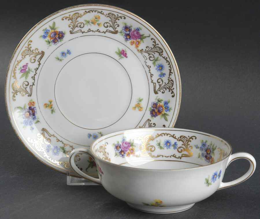 ROB327 Flat Cream Soup Bowl & Saucer Set by Royal Bayreuth-1