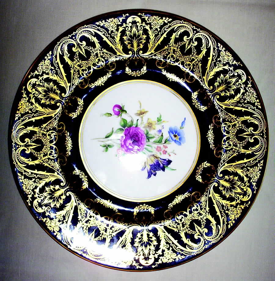RW150 Service Plate (Charger) by Royal Worcester-1