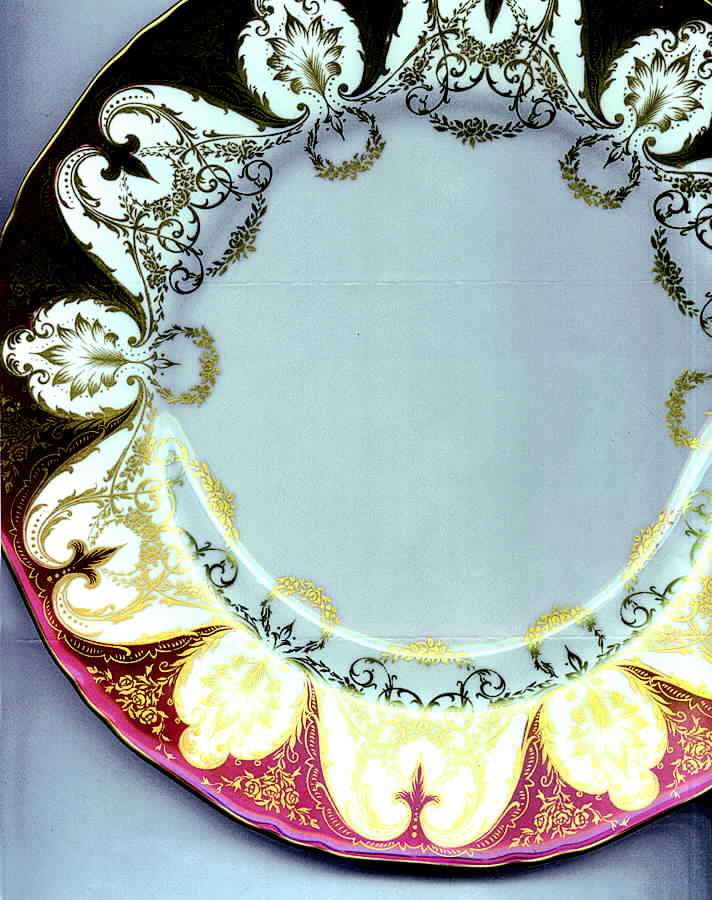 Z1963 Dinner Plate by Royal Worcester-1