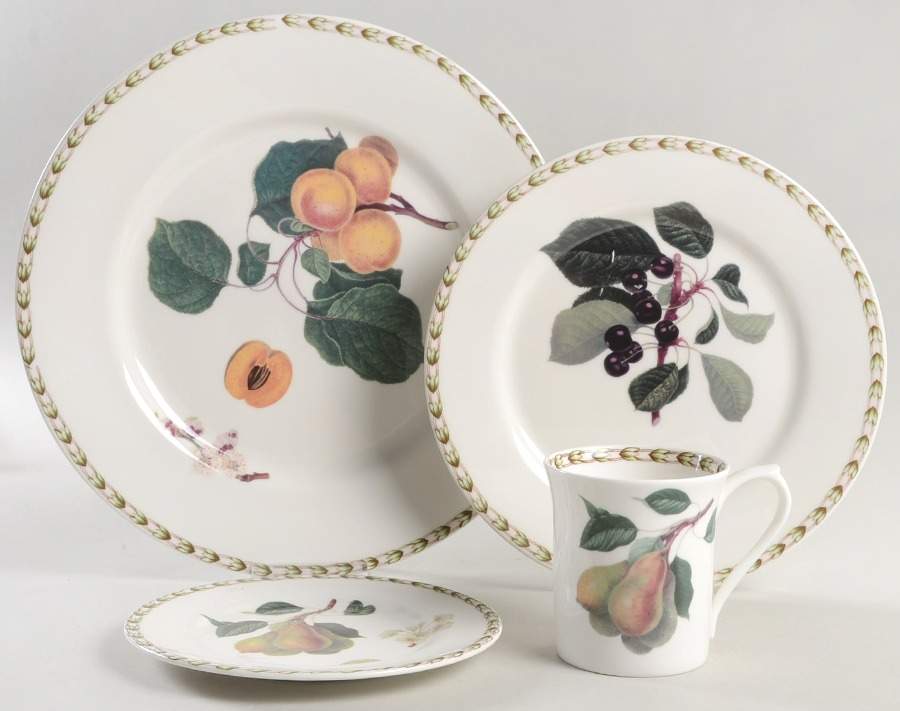Hooker's Fruit (Fine China, Not Made in England) 4 Piece Place Setting by Rosina-Queens-1