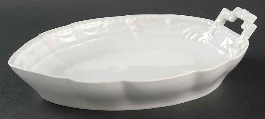 RBE10 9" Leaf Dish by Royal Berlin-1