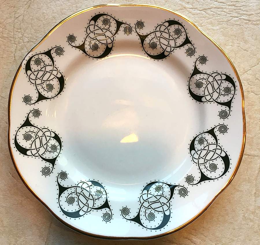 RTA28 Bread & Butter Plate by Royal Tara-1