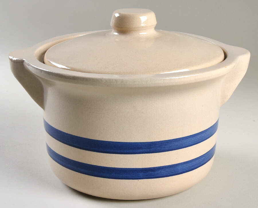 Williamsburg 2 Qt Round Covered Casserole by Robinson - Ransbottom-1